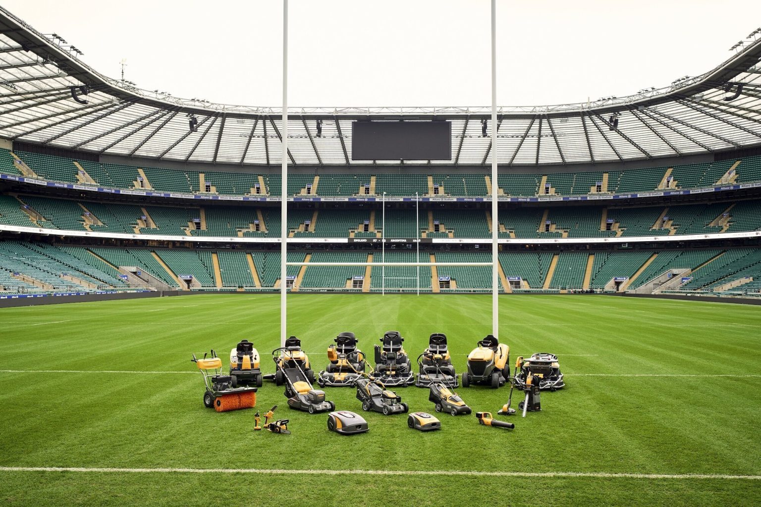 STIGA Showcases Cutting-Edge Mowing Technology at Allianz Stadium as Official Groundskeeping Partner of the RFU 1 8c77fa26 8c32 11ed 87c3 934fe55aacd3 media manager 1764854339885 stiga twickenham nov 25 063 copy