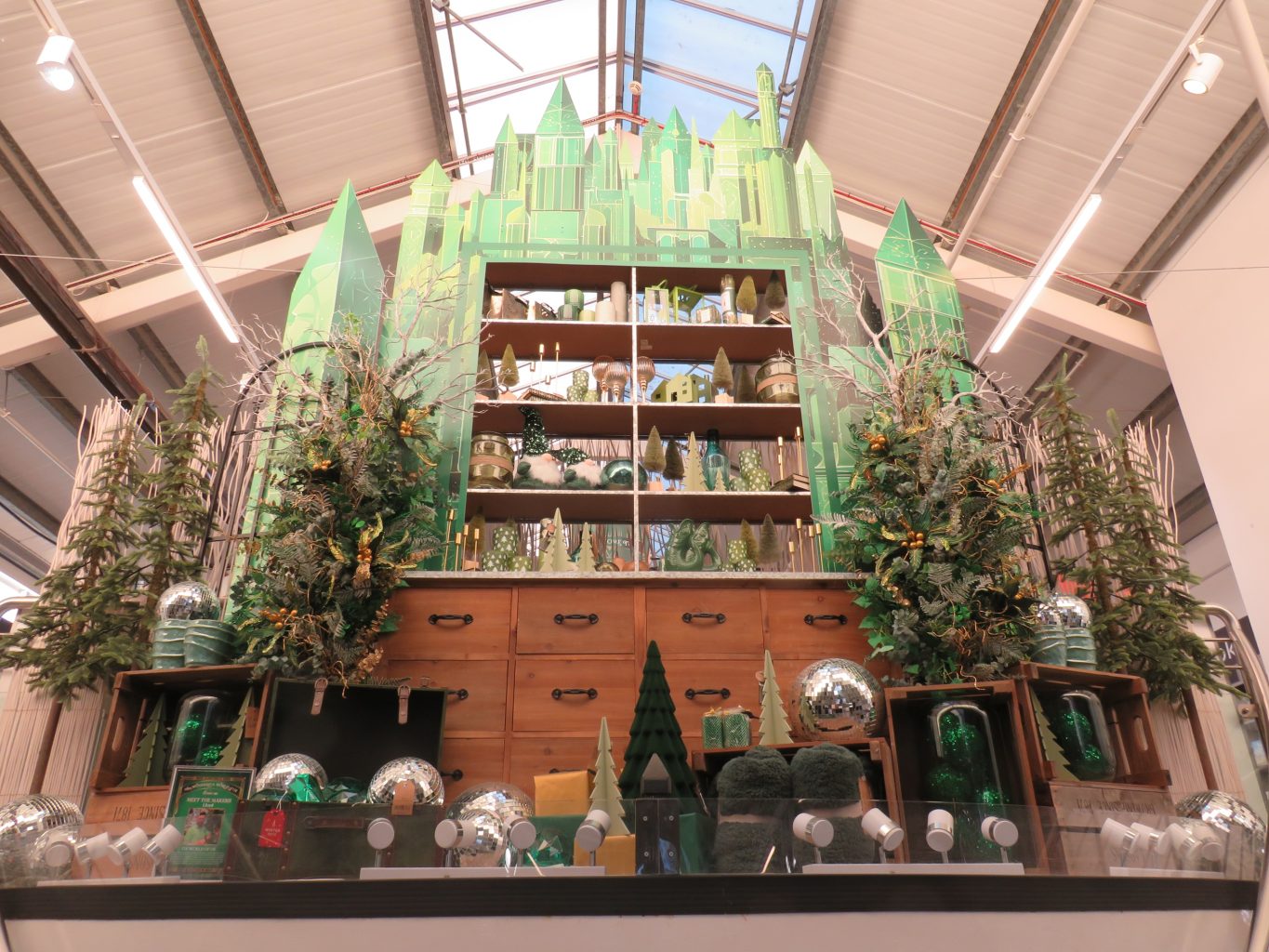 GCA reveals 2025 Christmas display competition winners 7 Garsons Titchfield Christmas winners in the Garden Centre section GCA 2025 pic 1