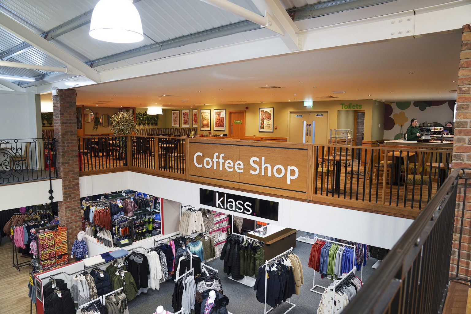 Dobbies continues national refurbishment programme with Moreton Park upgrade 3 UNP Dobbies 47298 Moreton Park Refurbishment024